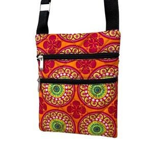 NWOT Boho Quilted Crossbody Bag Adjustable Strap Multicolor Print Zip Pockets